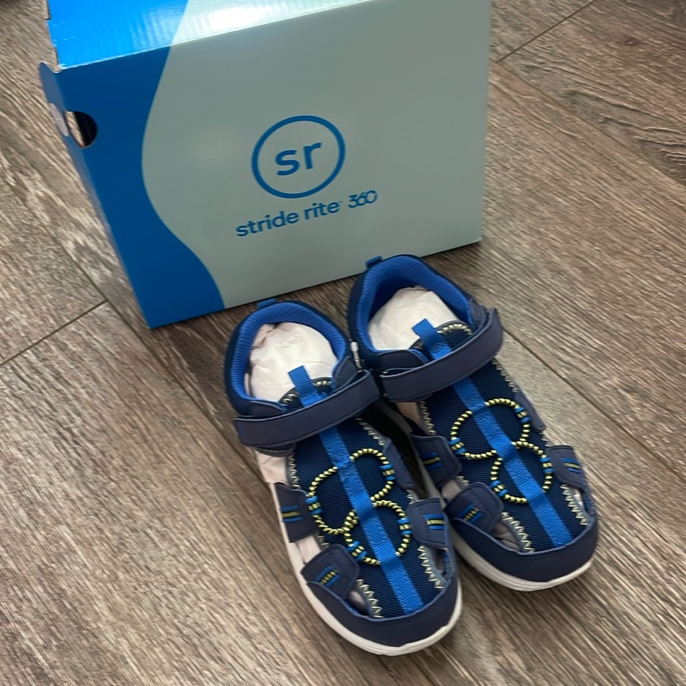 NIB Stride Rite boys Iggy sneaker sandals